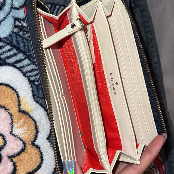 Kate Spade Wallet - Picture 4 of 4